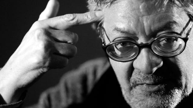 "Amor e Morte em Júlio Reny" expõe a paixão de um roqueiro