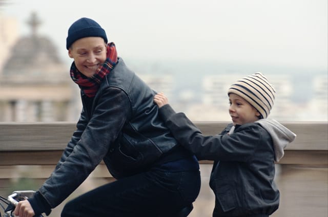 Um mãe enfrenta o patriarcado em "Me Ame com Ternura"